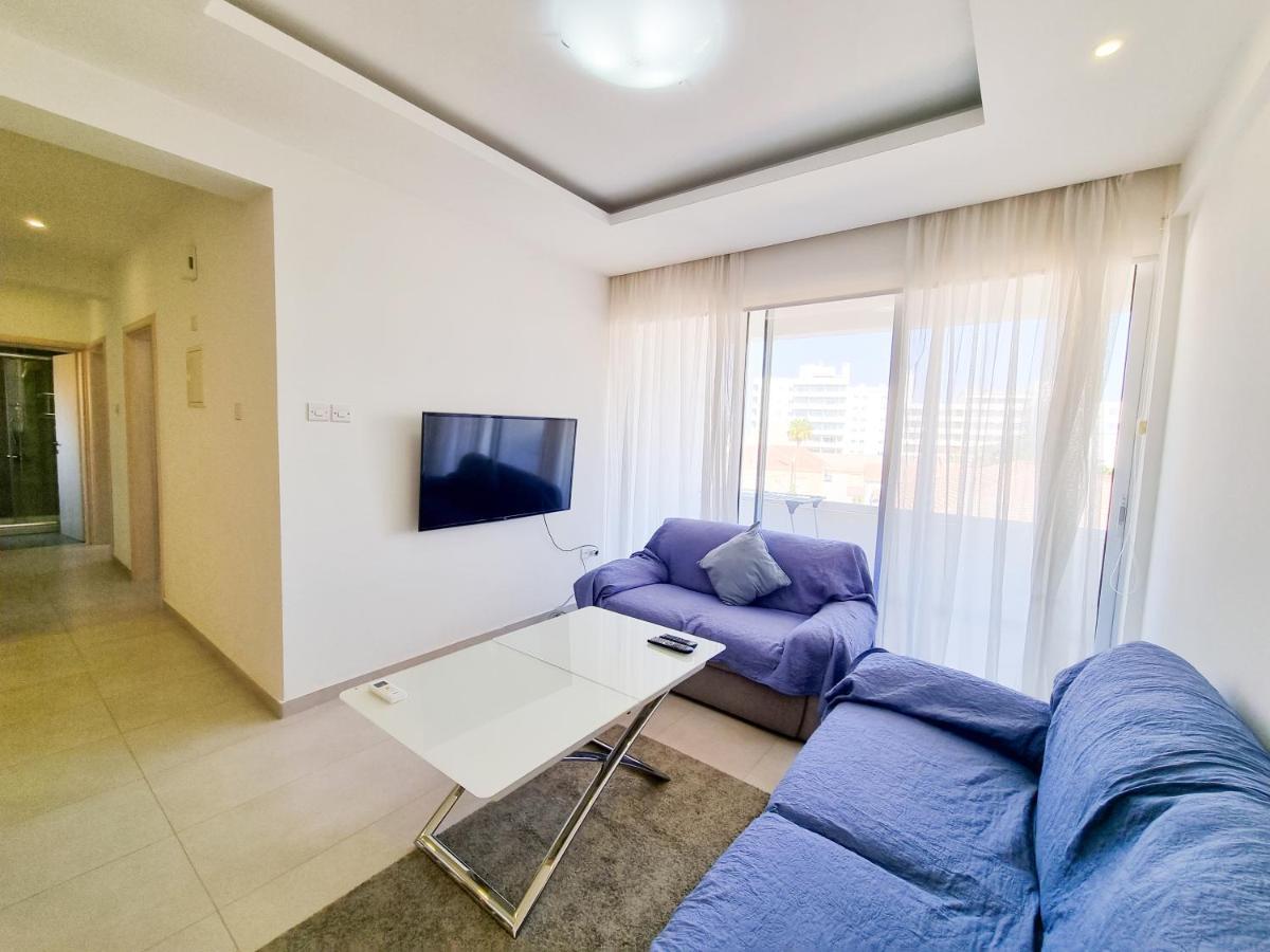 라르나카 Seaside Elegance Retreat 아파트 외부 사진
