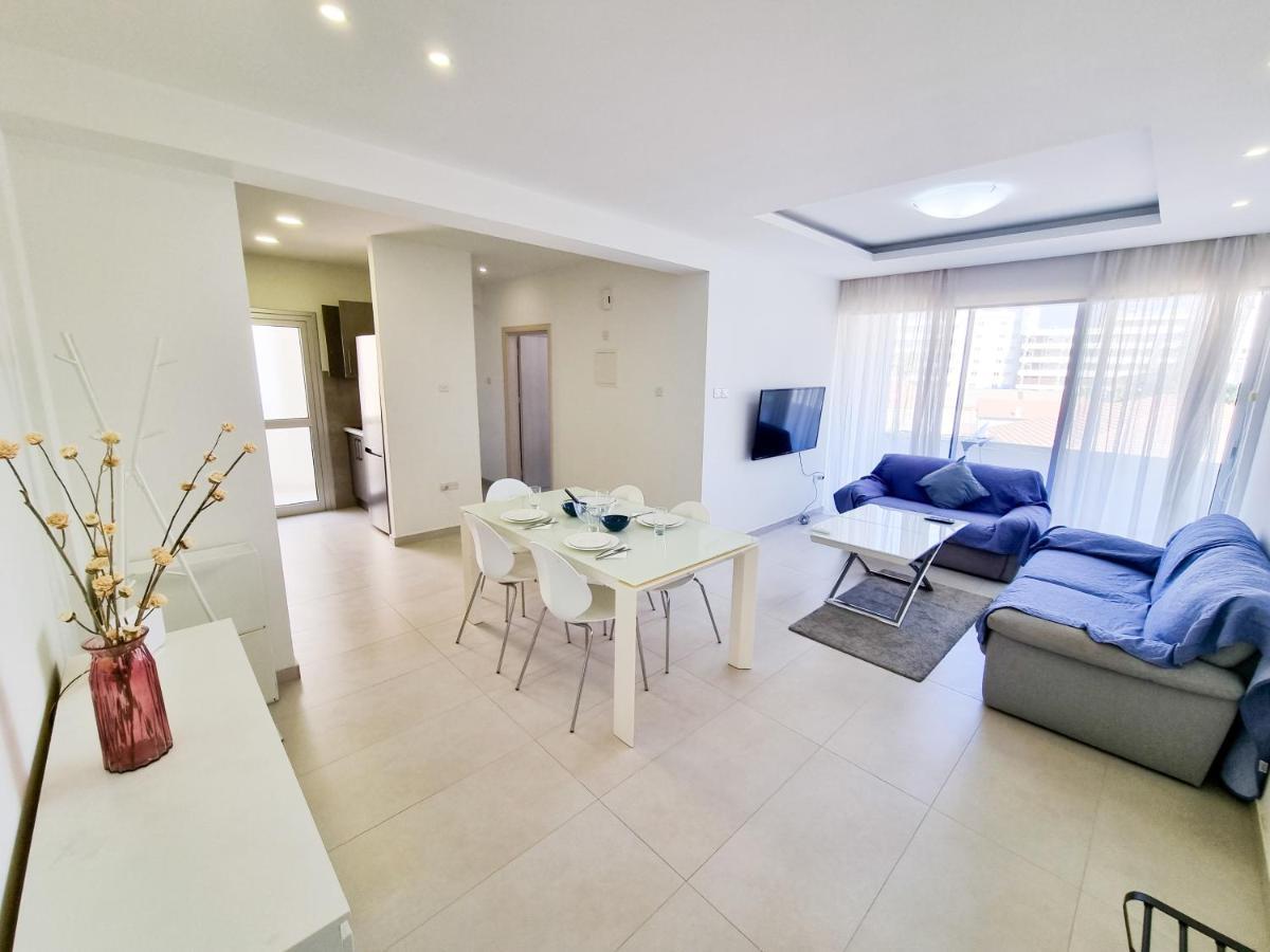 라르나카 Seaside Elegance Retreat 아파트 외부 사진